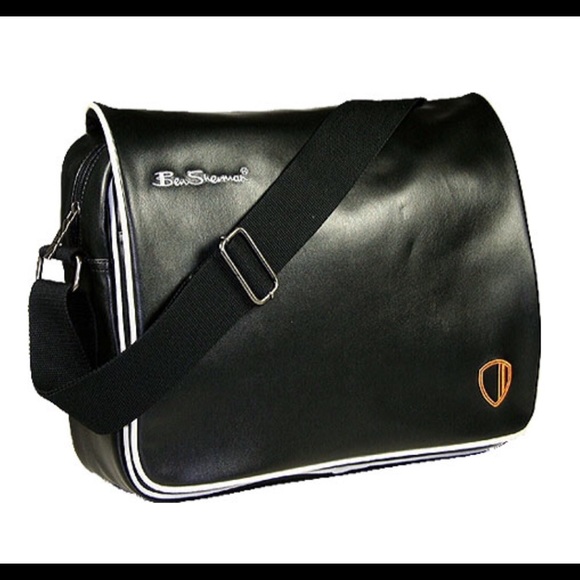 Ben Sherman Other - Ben Sherman Plectrum Street Bag A110